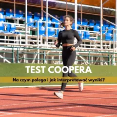 Kobieta biegnie na bieżni stadionu, przygotowując się do testu Coopera.