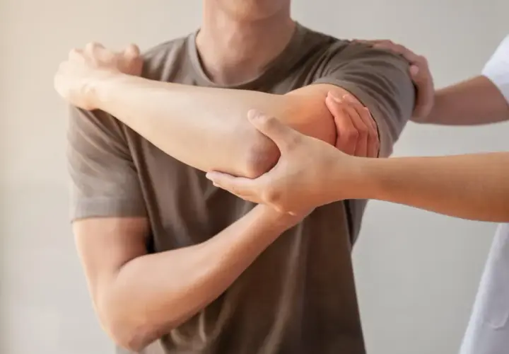 Czy rehabilitacja boli? Poznaj prawdę o bólu podczas terapii