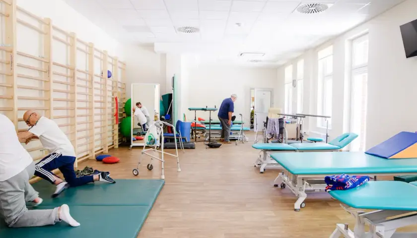 Co zabrać na rehabilitację kardiologiczną, aby uniknąć problemów?