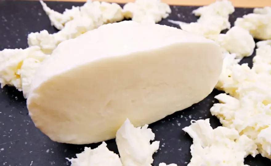 Mozzarella kcal - Ile naprawdę ma? Licz kalorie mądrze!