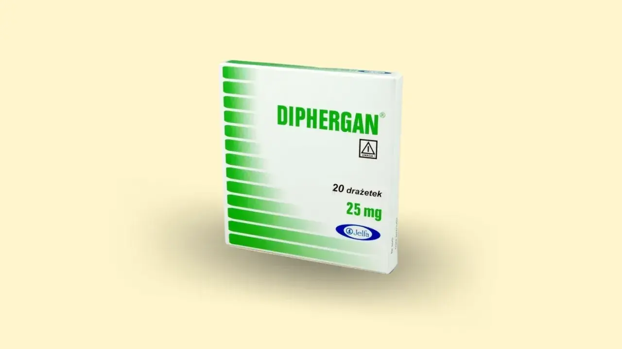 Opakowanie leku Diphergan 25 mg, 20 drażetek. Stosowany na różne dolegliwości, np. alergie.